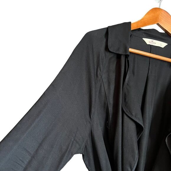 Hollister black drape belted coat. Size large‎ - Picture 7 of 11